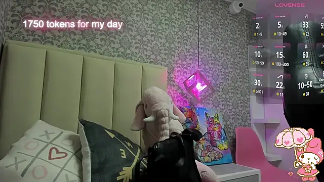 Snapshot of Kittytimberlake chatting on 02-14-25, 11:21 Kittytimberlake online show from 02-14-25, 11:21