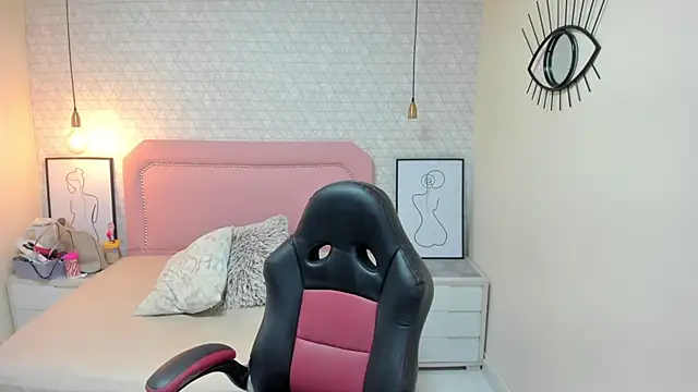 Snapshot of Kittytimberlake chatting on 10-03-25, 11:51 Kittytimberlake online show from 10-03-25, 11:51