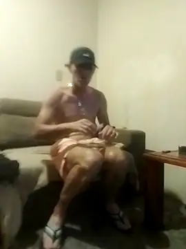 CrestedNotch online show from 02-06-26, 02:49