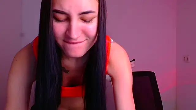 Snapshot of Jennifer_Blum chatting on 12-11-24, 06:36 Jennifer Blum online show from 12-11-24, 06:36