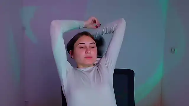 Snapshot of Jennifer_Blum chatting on 12-12-24, 09:19 Jennifer Blum online show from 12-12-24, 09:19