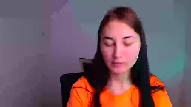 Snapshot of Jennifer_Blum chatting on 12-14-24, 09:18 Jennifer Blum online show from 12-14-24, 09:18