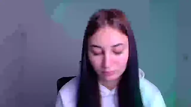 Snapshot of Jennifer_Blum chatting on 12-31-24, 06:16 Jennifer Blum online show from 12-31-24, 06:16