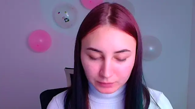 Snapshot of Jennifer_Blum chatting on 02-14-25, 09:43 Jennifer Blum online show from 02-14-25, 09:43