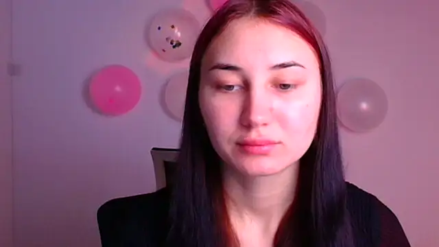 Snapshot of Jennifer_Blum chatting on 02-17-25, 06:09 Jennifer Blum online show from 02-17-25, 06:09