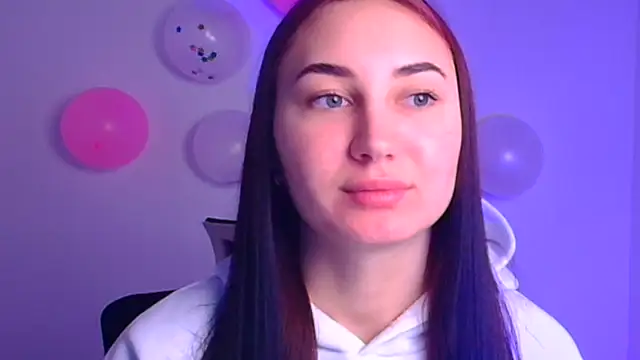 Snapshot of Jennifer_Blum chatting on 02-20-25, 06:06 Jennifer Blum online show from 02-20-25, 06:06