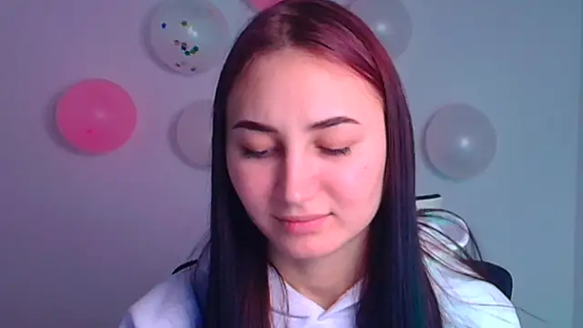 Snapshot of Jennifer_Blum chatting on 02-20-25, 09:11 Jennifer Blum online show from 02-20-25, 09:11