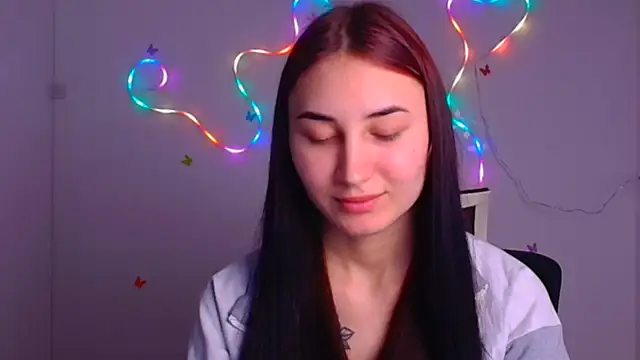 Snapshot of Jennifer_Blum chatting on 03-03-25, 06:22 Jennifer Blum online show from 03-03-25, 06:22