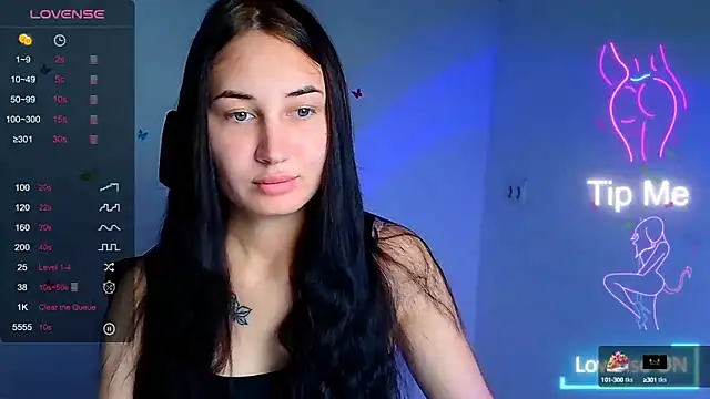 Snapshot of Jennifer_Blum chatting on 09-15-25, 05:07 Jennifer Blum online show from 09-15-25, 05:07