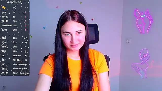 Snapshot of Jennifer_Blum chatting on 10-08-25, 12:14 Jennifer Blum online show from 10-08-25, 12:14