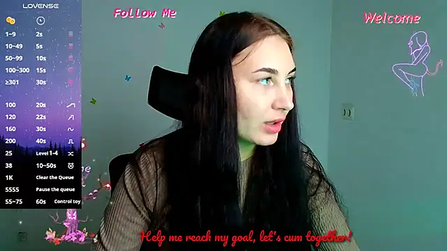 Snapshot of Jennifer_Blum chatting on 11-03-25, 06:25 Jennifer Blum online show from 11-03-25, 06:25