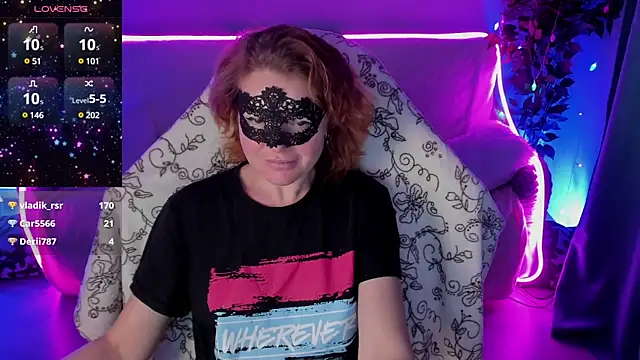 Snapshot of Sexy-Housewife chatting on 12-08-24, 12:51 Sexy-Housewife online show from 12-08-24, 12:51