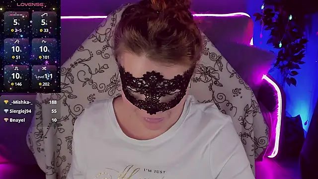 Snapshot of Sexy-Housewife chatting on 01-16-25, 05:01 Sexy-Housewife online show from 01-16-25, 05:01