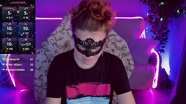 Snapshot of Sexy-Housewife chatting on 01-20-25, 06:53 Sexy-Housewife online show from 01-20-25, 06:53