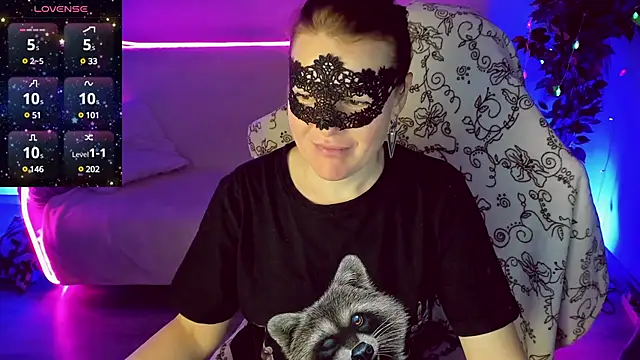 Snapshot of Sexy-Housewife chatting on 02-06-25, 05:14 Sexy-Housewife online show from 02-06-25, 05:14