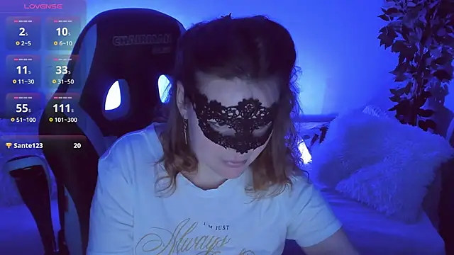 Snapshot of Sexy-Housewife chatting on 10-07-25, 07:22 Sexy-Housewife online show from 10-07-25, 07:22