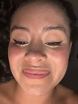 Snapshot of Marie_Rose chatting on 02-15-25, 02:37 Marie Rose online show from 02-15-25, 02:37