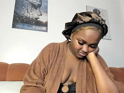 Snapshot of _nightnurse chatting on 11-19-25, 08:53 nightnurse online show from 11-19-25, 08:53