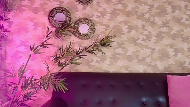 Snapshot of cherry_chel chatting on 01-15-25, 08:26 cherry chel online show from 01-15-25, 08:26