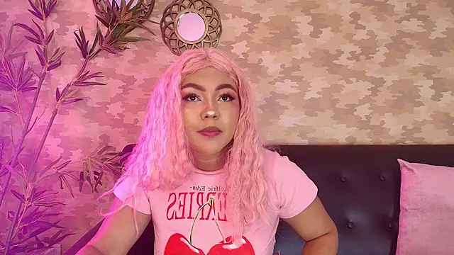 Snapshot of cherry_chel chatting on 01-17-25, 08:11 cherry chel online show from 01-17-25, 08:11