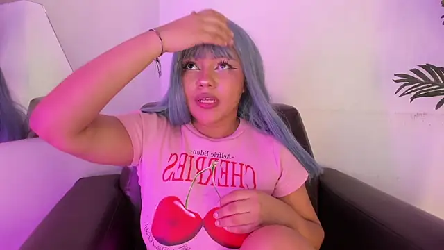 Snapshot of cherry_chel chatting on 01-25-25, 06:12 cherry chel online show from 01-25-25, 06:12