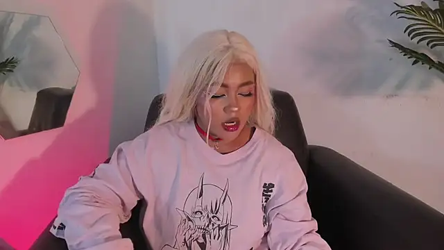 Snapshot of cherry_chel chatting on 01-30-25, 04:16 cherry chel online show from 01-30-25, 04:16