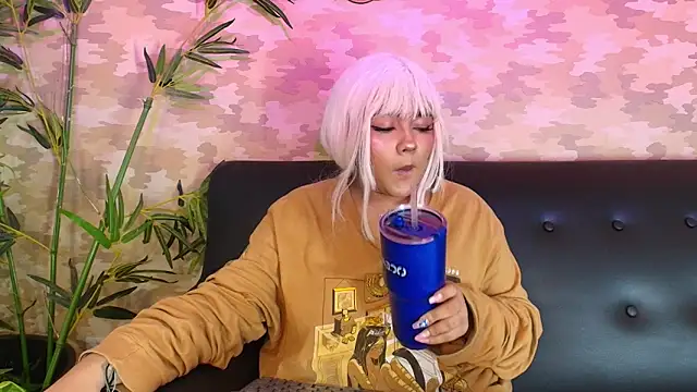 Snapshot of cherry_chel chatting on 02-07-25, 11:34 cherry chel online show from 02-07-25, 11:34