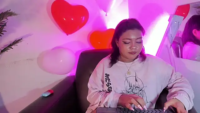 Snapshot of cherry_chel chatting on 02-16-25, 06:43 cherry chel online show from 02-16-25, 06:43