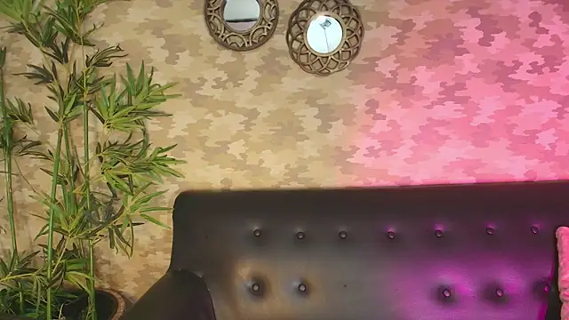 Snapshot of cherry_chel chatting on 09-29-25, 08:24 cherry chel online show from 09-29-25, 08:24