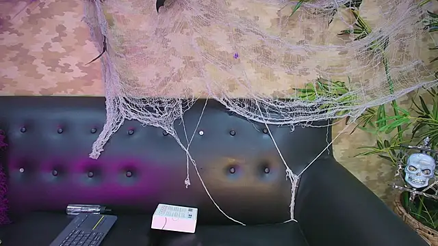 Snapshot of cherry_chel chatting on 10-20-25, 08:09 cherry chel online show from 10-20-25, 08:09