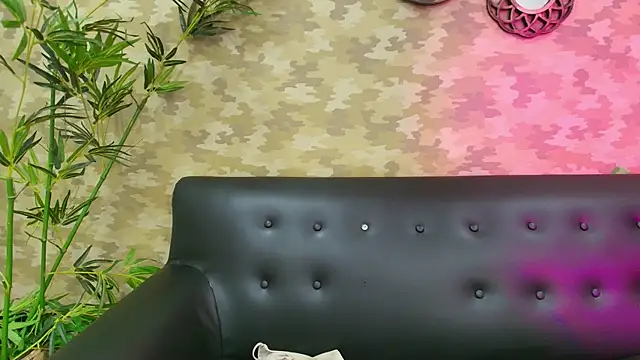 Snapshot of cherry_chel chatting on 12-14-25, 04:56 cherry chel online show from 12-14-25, 04:56