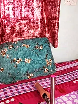 Snapshot of juhicpl143 chatting on 10-10-25, 10:36 juhicpl143 online show from 10-10-25, 10:36