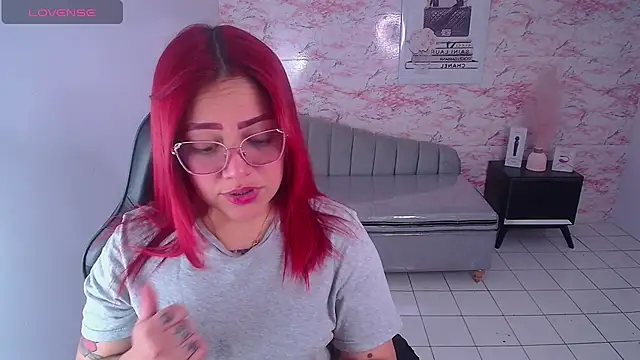 Snapshot of samm_t_ chatting on 12-04-24, 10:19 samm t online show from 12-04-24, 10:19