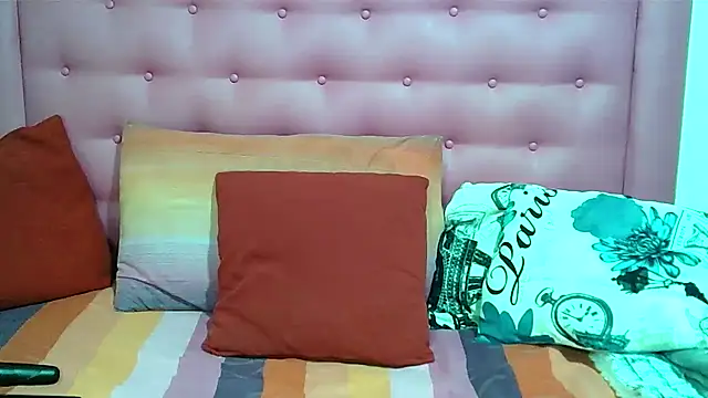 Snapshot of DIRTYTALKINQUEEN chatting on 03-22-25, 08:15 DIRTYTALKINQUEEN online show from 03-22-25, 08:15