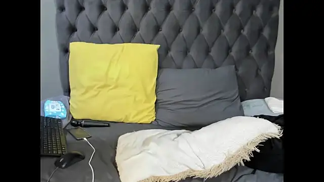 Snapshot of DIRTYTALKINQUEEN chatting on 10-03-25, 08:06 DIRTYTALKINQUEEN online show from 10-03-25, 08:06