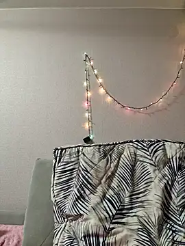  Alice 0-0 online show from 10-26-25, 02:23