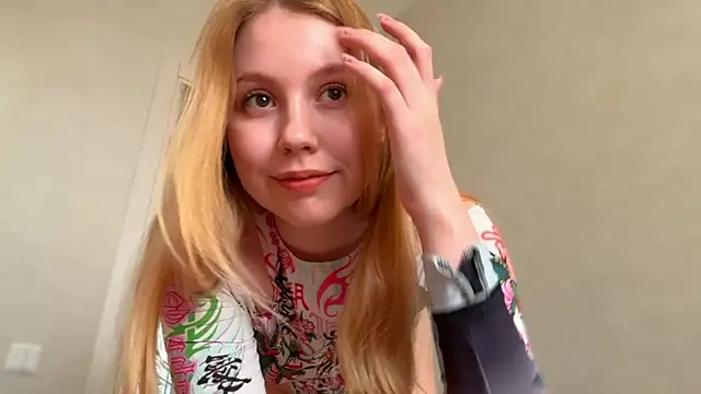 HoneyAudrey online show from 04-23-26, 02:35