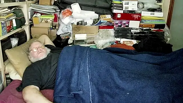 Snapshot of hadeszeuss2 chatting on 01-13-25, 05:55 hadeszeuss2 online show from 01-13-25, 05:55