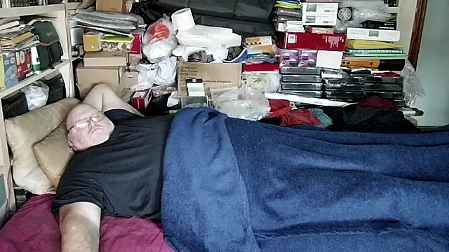 Snapshot of hadeszeuss2 chatting on 01-17-25, 02:28 hadeszeuss2 online show from 01-17-25, 02:28