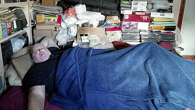 Snapshot of hadeszeuss2 chatting on 01-19-25, 02:38 hadeszeuss2 online show from 01-19-25, 02:38