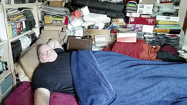 Snapshot of hadeszeuss2 chatting on 01-22-25, 02:35 hadeszeuss2 online show from 01-22-25, 02:35