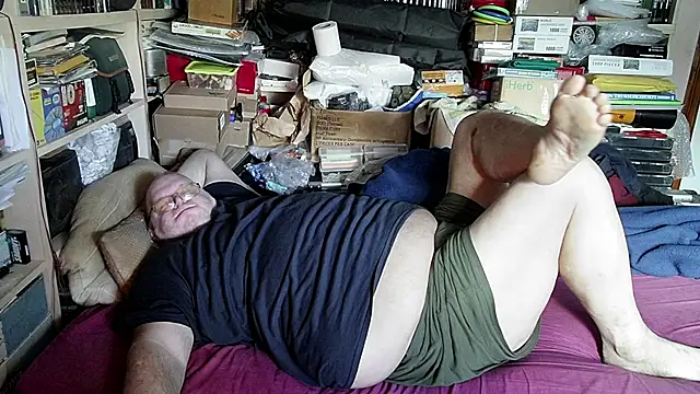 Snapshot of hadeszeuss2 chatting on 01-27-25, 02:35 hadeszeuss2 online show from 01-27-25, 02:35