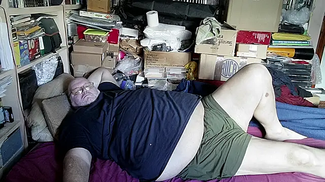 Snapshot of hadeszeuss2 chatting on 01-31-25, 02:28 hadeszeuss2 online show from 01-31-25, 02:28