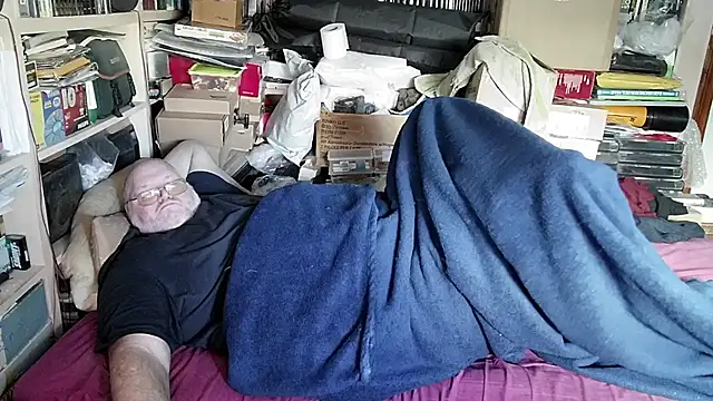 Snapshot of hadeszeuss2 chatting on 02-03-25, 03:17 hadeszeuss2 online show from 02-03-25, 03:17