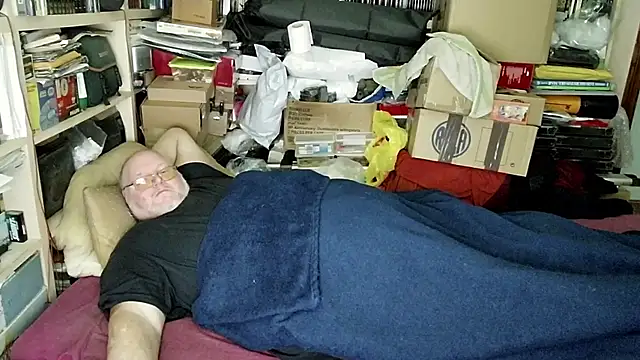 Snapshot of hadeszeuss2 chatting on 02-03-25, 06:17 hadeszeuss2 online show from 02-03-25, 06:17