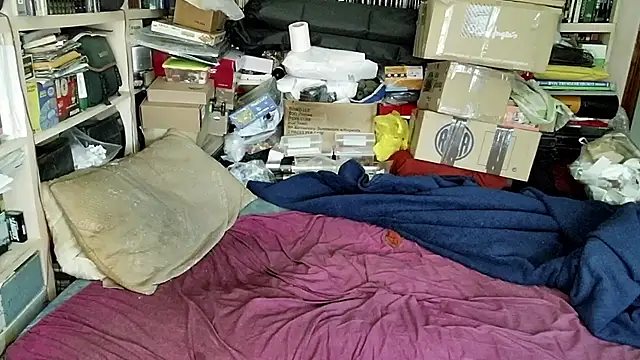 Snapshot of hadeszeuss2 chatting on 02-07-25, 05:18 hadeszeuss2 online show from 02-07-25, 05:18