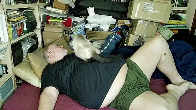 Snapshot of hadeszeuss2 chatting on 02-10-25, 05:30 hadeszeuss2 online show from 02-10-25, 05:30