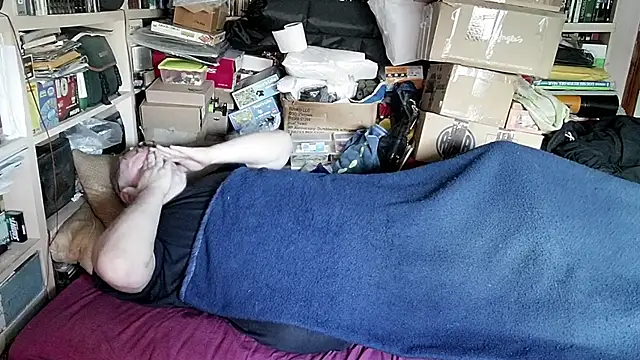 Snapshot of hadeszeuss2 chatting on 02-11-25, 02:24 hadeszeuss2 online show from 02-11-25, 02:24