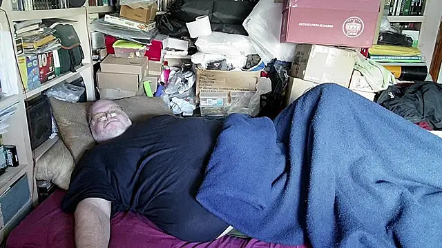 Snapshot of hadeszeuss2 chatting on 02-12-25, 02:32 hadeszeuss2 online show from 02-12-25, 02:32