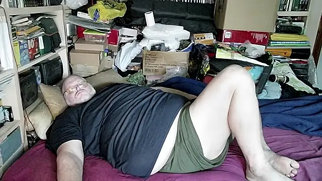 Snapshot of hadeszeuss2 chatting on 02-18-25, 04:59 hadeszeuss2 online show from 02-18-25, 04:59